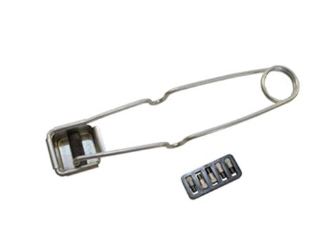 Single Flint Lighter (Includes 5 Flints)